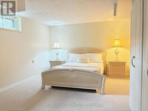 445 Mooney Crescent, Orillia, ON - Indoor Photo Showing Bedroom