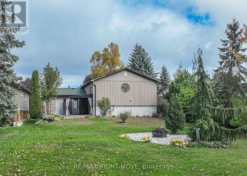 445 Mooney Crescent, Orillia, ON - Outdoor