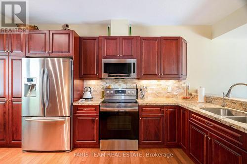 52 Drummond Drive, Penetanguishene, ON - Indoor Photo Showing Kitchen With Double Sink