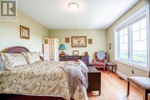 52 Drummond Drive, Penetanguishene, ON - Indoor Photo Showing Bedroom