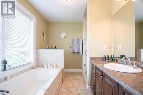 52 Drummond Drive, Penetanguishene, ON - Indoor Photo Showing Bathroom