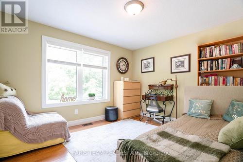 52 Drummond Drive, Penetanguishene, ON - Indoor Photo Showing Bedroom