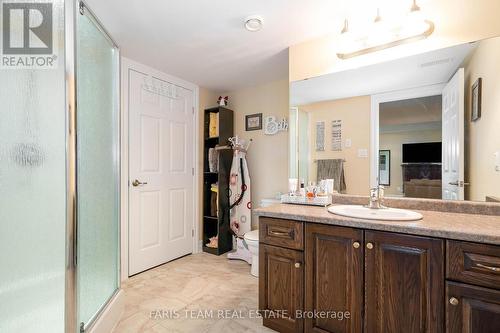 52 Drummond Drive, Penetanguishene, ON - Indoor Photo Showing Bathroom