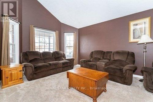 Main - 49 Hunter Road, Orangeville, ON - Indoor Photo Showing Living Room