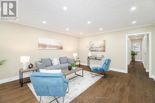 21 Jersey Avenue, Brampton, ON - Indoor Photo Showing Living Room