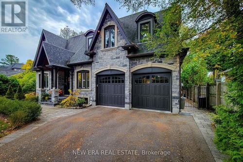 242 Burton Road, Oakville, ON - Outdoor