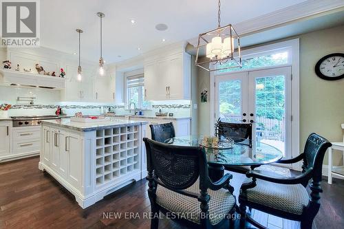 242 Burton Road, Oakville, ON - Indoor