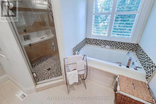 242 Burton Road, Oakville, ON - Indoor Photo Showing Bathroom