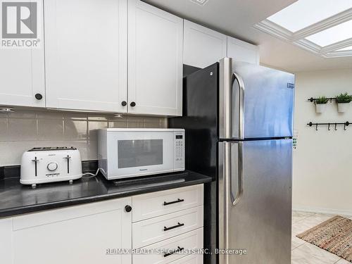 306 - 21 George Street, Aurora, ON - Indoor Photo Showing Kitchen