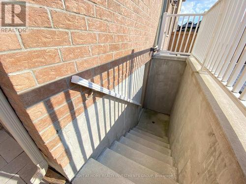 22 Milby Crescent, Bradford West Gwillimbury, ON - Indoor Photo Showing Other Room