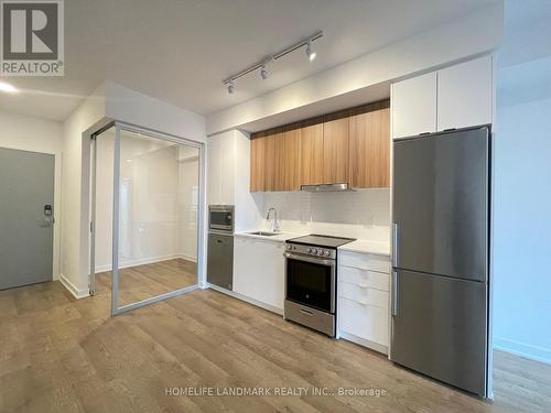 1708 - 30 Upper Mall Way, Vaughan, ON - Indoor Photo Showing Kitchen