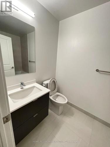 1708 - 30 Upper Mall Way, Vaughan, ON - Indoor Photo Showing Bathroom