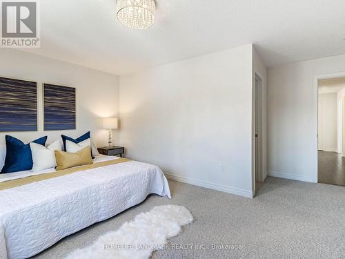 94 Barrow Avenue, Bradford West Gwillimbury, ON - Indoor Photo Showing Bedroom