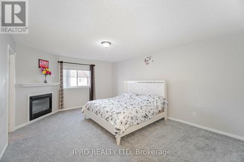 18 Monaco Court, Brampton, ON - Indoor Photo Showing Bedroom