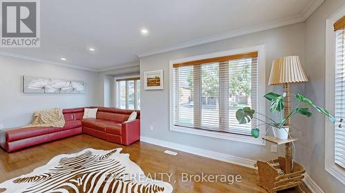 347 Via Carmine Avenue, Vaughan, ON - Indoor Photo Showing Living Room