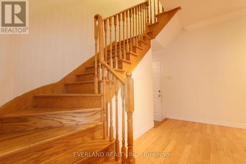 74 Colonial Crescent, Richmond Hill, ON - Indoor Photo Showing Other Room