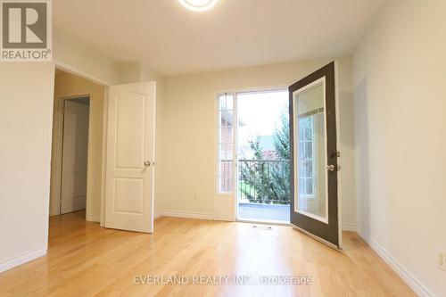 74 Colonial Crescent, Richmond Hill, ON - Indoor Photo Showing Other Room