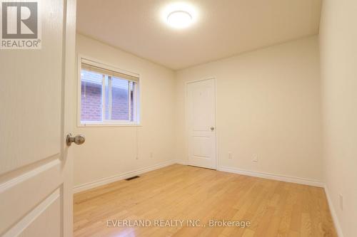 74 Colonial Crescent, Richmond Hill, ON - Indoor Photo Showing Other Room