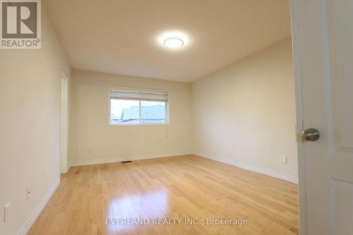 74 Colonial Crescent, Richmond Hill, ON - Indoor Photo Showing Other Room