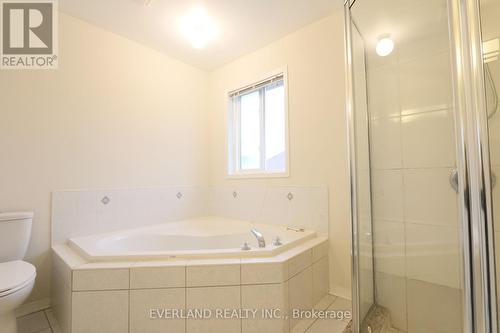 74 Colonial Crescent, Richmond Hill, ON - Indoor Photo Showing Bathroom