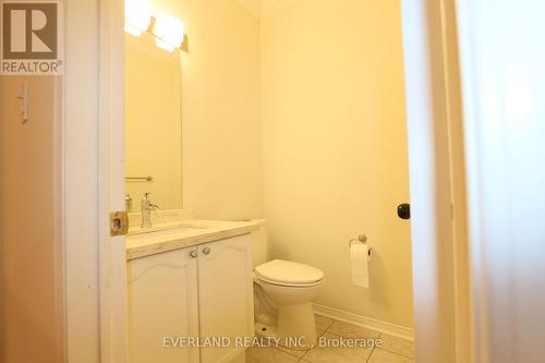 74 Colonial Crescent, Richmond Hill, ON - Indoor Photo Showing Bathroom