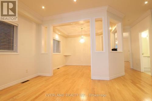 74 Colonial Crescent, Richmond Hill, ON - Indoor Photo Showing Other Room