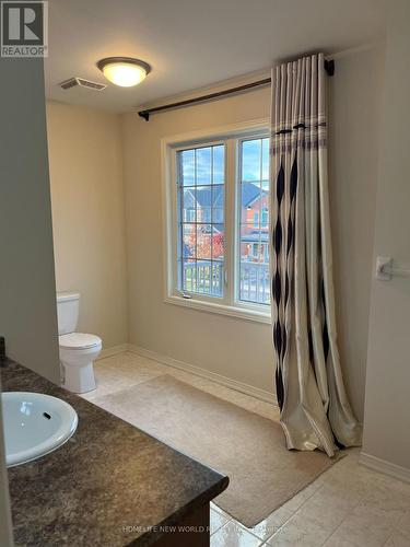 125 Vera Lynn Crescent, Whitchurch-Stouffville, ON - Indoor Photo Showing Bathroom