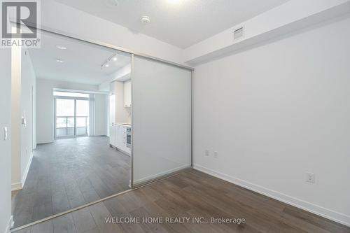 1019 - 38 Honeycrisp Crescent, Vaughan, ON - Indoor Photo Showing Other Room