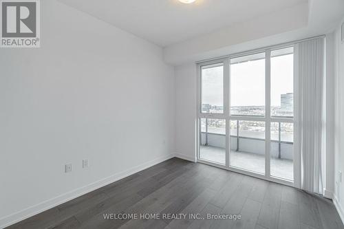 1019 - 38 Honeycrisp Crescent, Vaughan, ON - Indoor Photo Showing Other Room