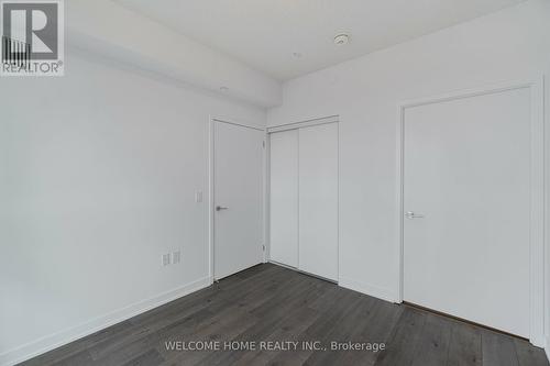 1019 - 38 Honeycrisp Crescent, Vaughan, ON - Indoor Photo Showing Other Room