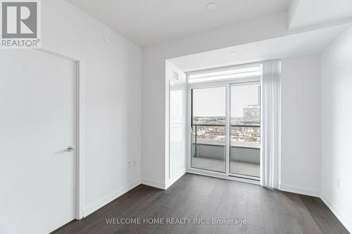 1019 - 38 Honeycrisp Crescent, Vaughan, ON - Indoor Photo Showing Other Room