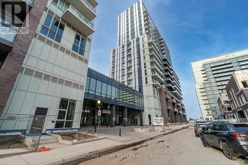 1019 - 38 Honeycrisp Crescent, Vaughan, ON - Outdoor With Balcony With Facade