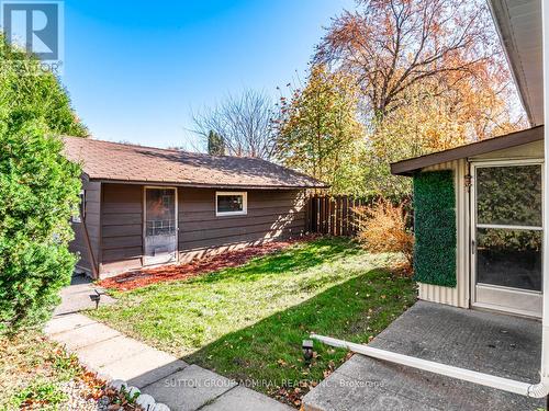 259 Axminster Drive, Richmond Hill, ON - Outdoor