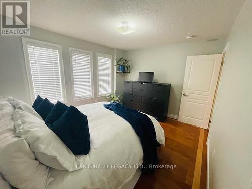 86 Sydie Lane, New Tecumseth, ON - Indoor Photo Showing Bedroom