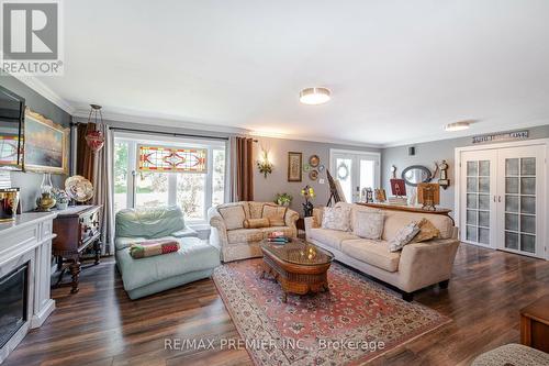 17 Sumach Drive, Georgina, ON - Indoor Photo Showing Living Room With Fireplace