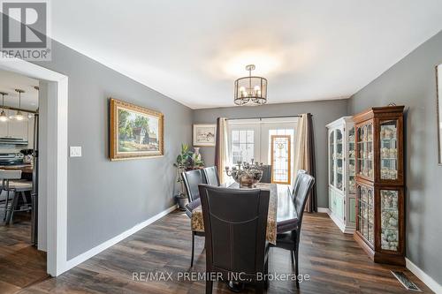 17 Sumach Drive, Georgina, ON - Indoor Photo Showing Dining Room