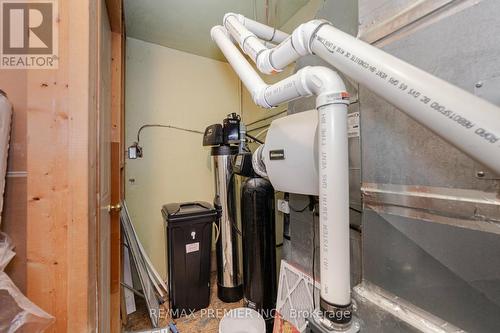 17 Sumach Drive, Georgina, ON - Indoor Photo Showing Basement