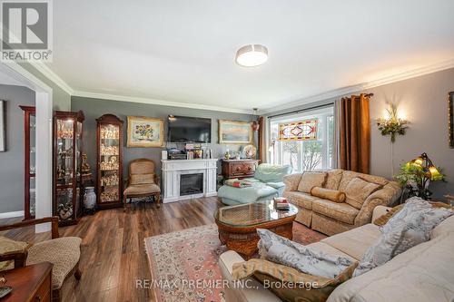 17 Sumach Drive, Georgina, ON - Indoor Photo Showing Living Room With Fireplace