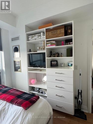 616 - 20 North Park Road, Vaughan, ON - Indoor Photo Showing Bedroom