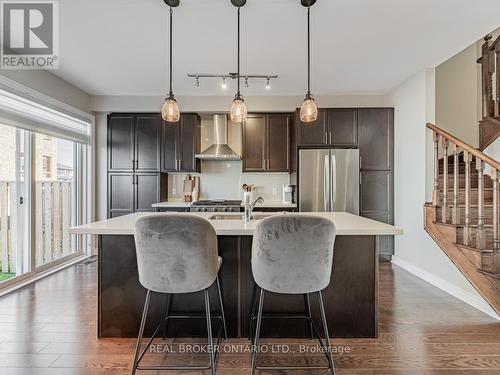 1185 Cactus Crescent, Pickering, ON - Indoor Photo Showing Kitchen With Upgraded Kitchen