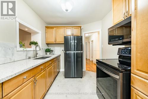 30 Ferguson Avenue, Whitby, ON - Indoor Photo Showing Kitchen With Double Sink