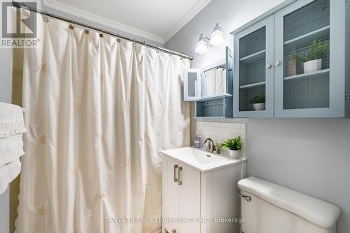 30 Ferguson Avenue, Whitby, ON - Indoor Photo Showing Bathroom