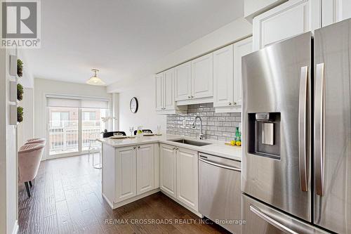 34 Bluegill Crescent, Whitby, ON - Indoor Photo Showing Kitchen With Stainless Steel Kitchen With Upgraded Kitchen