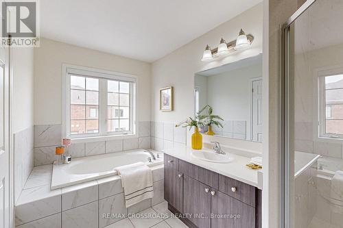 34 Bluegill Crescent, Whitby, ON - Indoor Photo Showing Bathroom