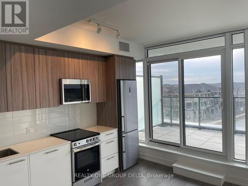 #409 - 225 Veterans Drive, Brampton, ON - Indoor Photo Showing Kitchen