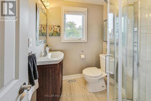 106 Yardley Avenue, Toronto, ON - Indoor Photo Showing Bathroom