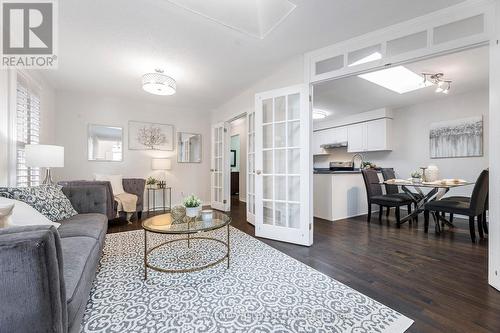 20 Hogan Crescent, Clarington, ON - Indoor Photo Showing Living Room