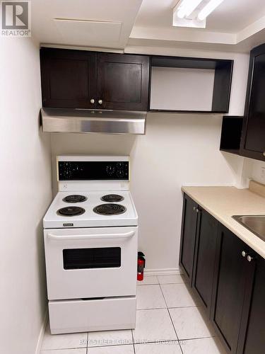 Bsmt - 197 Goldhawk Trail, Toronto, ON - Indoor Photo Showing Kitchen