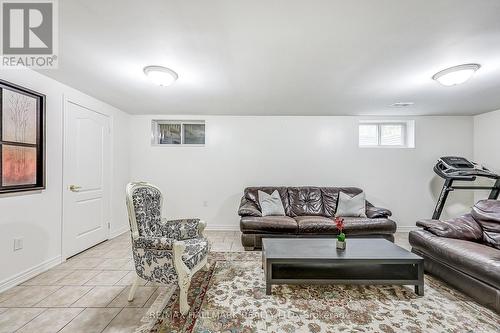 148 May Avenue, Richmond Hill, ON - Indoor