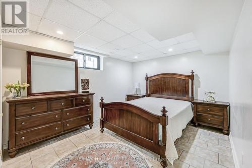 148 May Avenue, Richmond Hill, ON - Indoor Photo Showing Bedroom